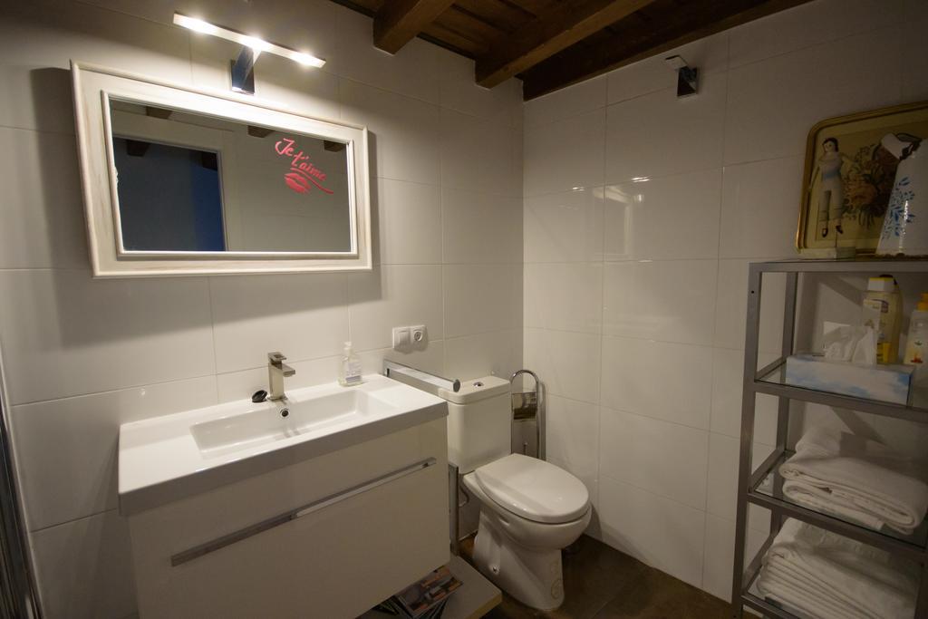 Pintores Rooms Apartamentos Turisticos Caces Eksteriør bilde