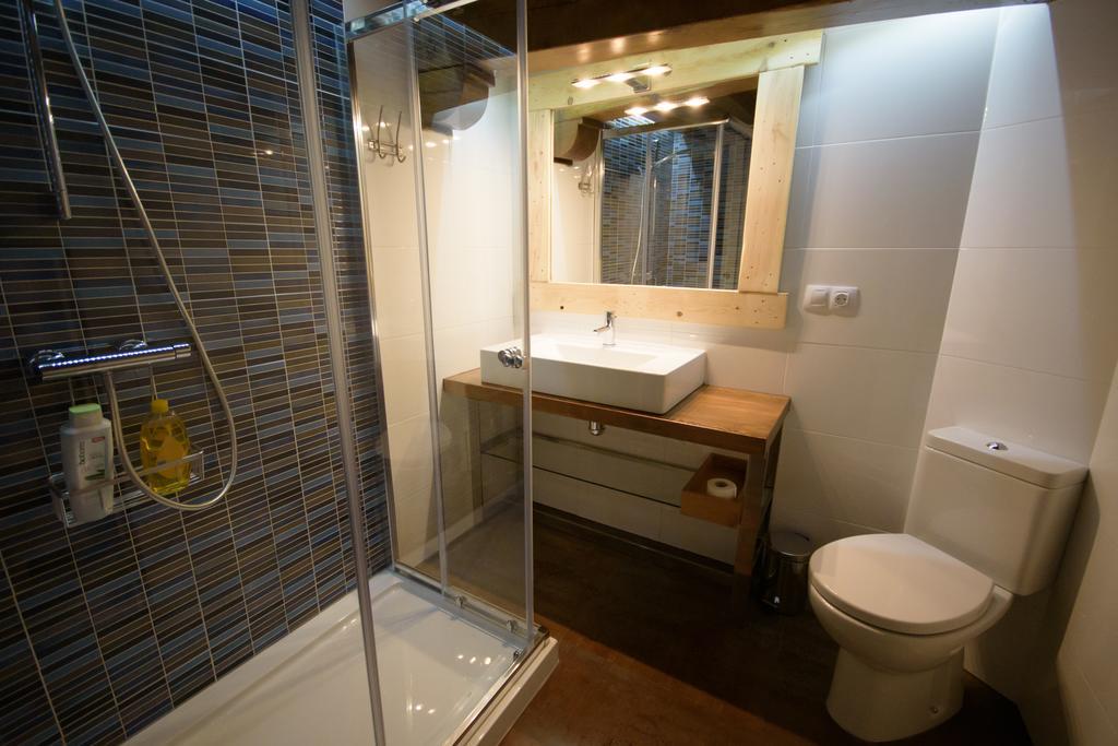Pintores Rooms Apartamentos Turisticos Caces Eksteriør bilde